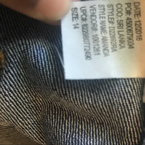 Gloria Vanderbilt Jeans - Picture 7 of 7